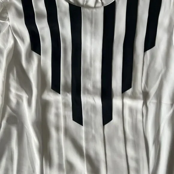 LLOYD WILLIAMS Vintage 90s Womens 36 Satin Ruffle Relax Fit Button Back Blouse - Picture 4 of 9